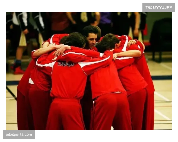 普林斯顿体系强调动态进攻 球员持续移动创造机会 普林斯顿体系强调动态进攻 球员持续移动创造机会